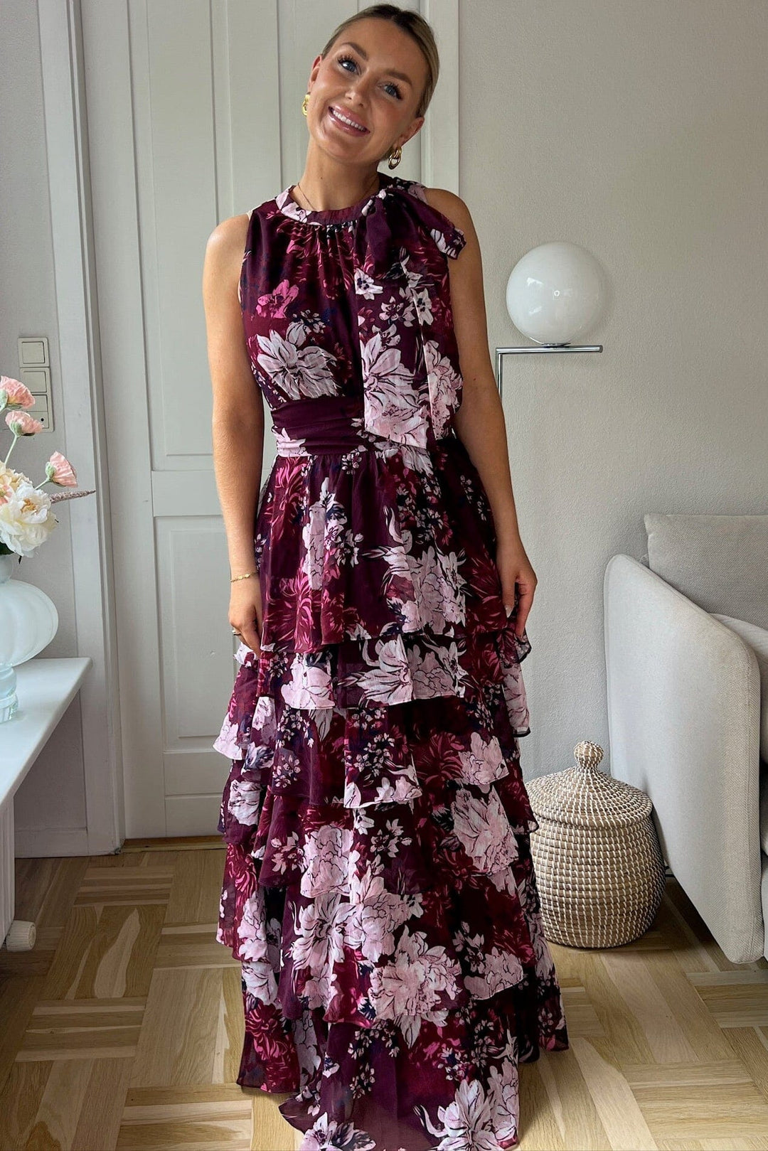 Neo Noir x Molly&My - Lia Mega Flower Dress 169703 - 162 - Bordeaux Kjoler 