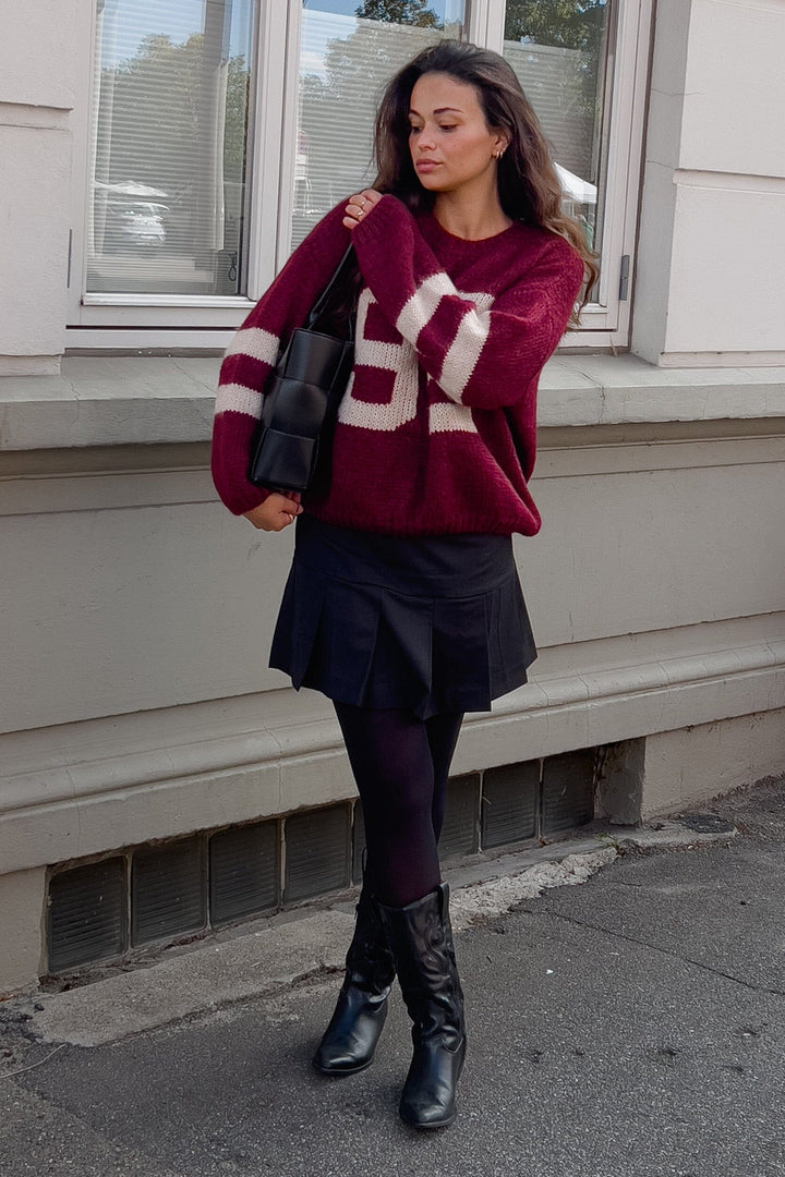 Noella - Ninety-Two Knit 13990001 - 1378 - Bordeaux Ivory Strikbluser 