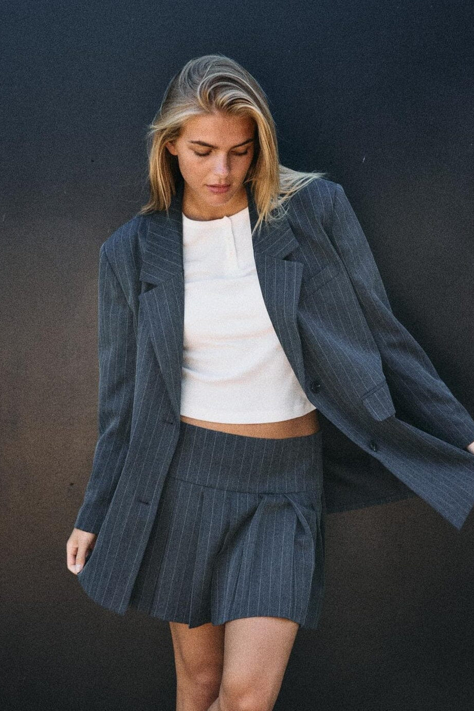 Noisy May - Nmcelia L/S Oversize Pinstripe Blazer Fw - 4977588 Dark Grey Melange Pinstripe