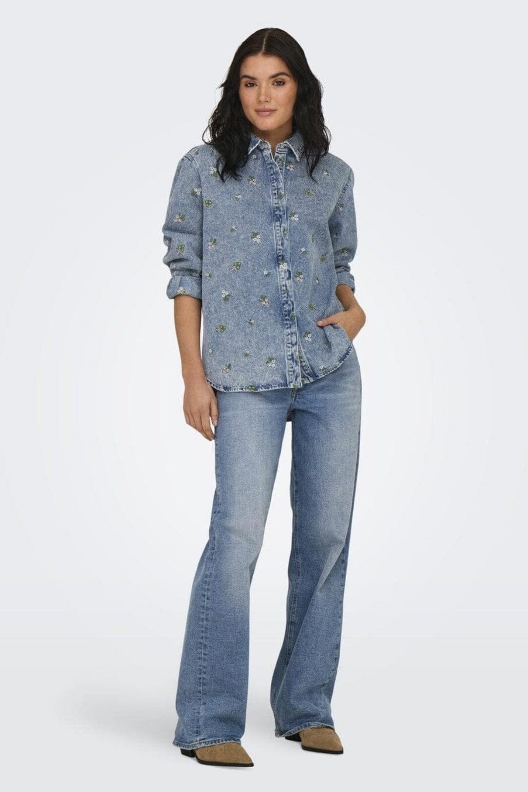 Only - Onlvera L/S Flower Emb Shirt Yor - 4794054 Light Blue Denim Flower Emb