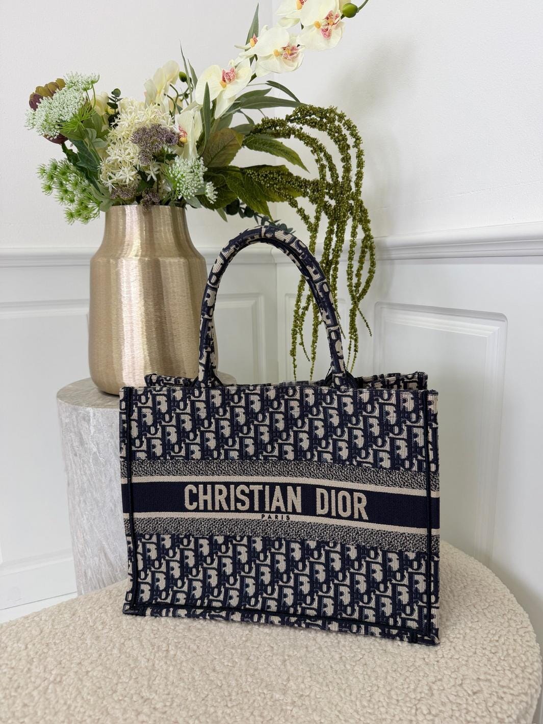 Preloved Vintageline X Molly&My - Christian Dior Book Tote – Oblique Canvas I Medium - Logo Tasker 
