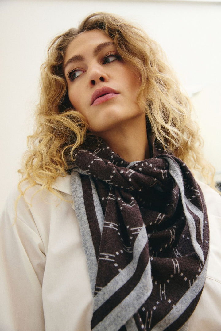 Hype The Detail - Triangle Scarf 960-83 - 89 - Brun