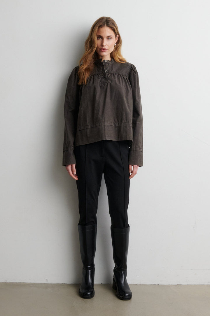 Second Female - Monts LS Blouse 60919 - 8004 Black Olive Bluser 