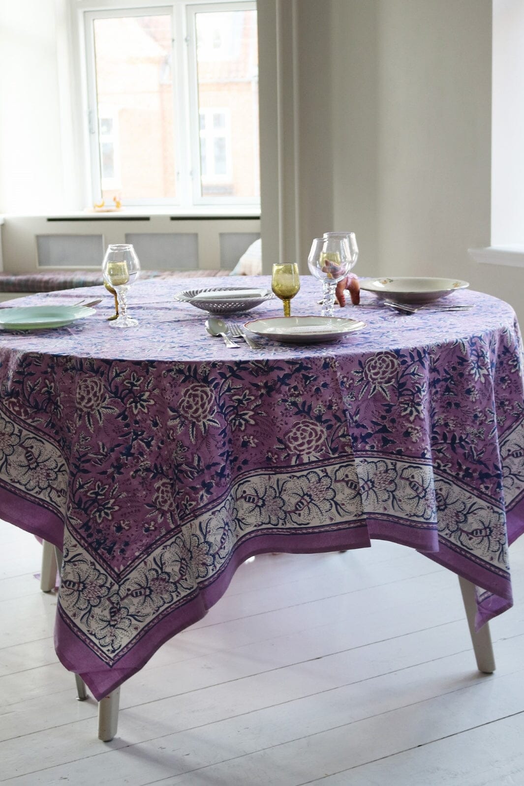 Sissel Edelbo - Noor Tablecloth SE 1557 - Purple Rose