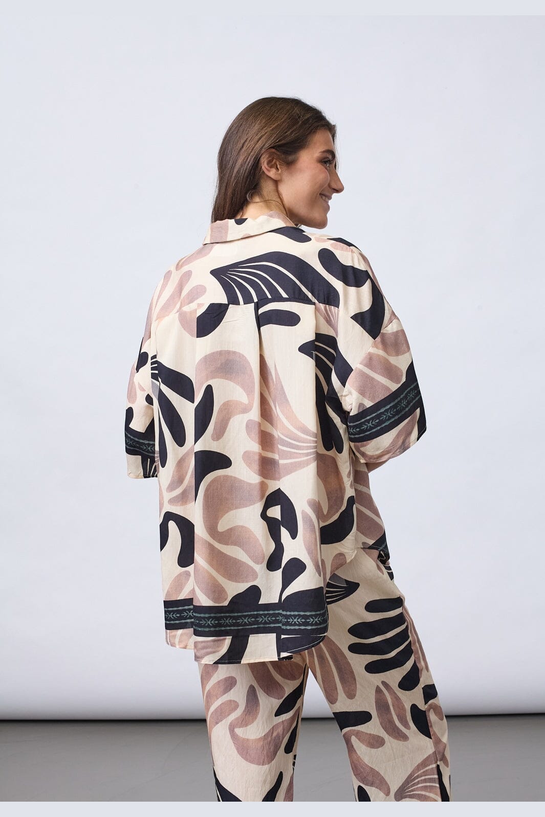 Sisters Point - Ella-N.Sh10 19821 - 801 - Border