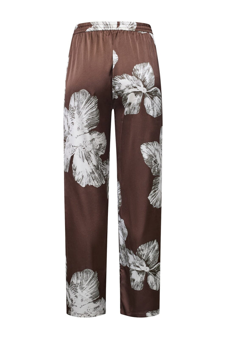 Sisters Point - Ella-Pa57 19836 - 800 - Brown Flower