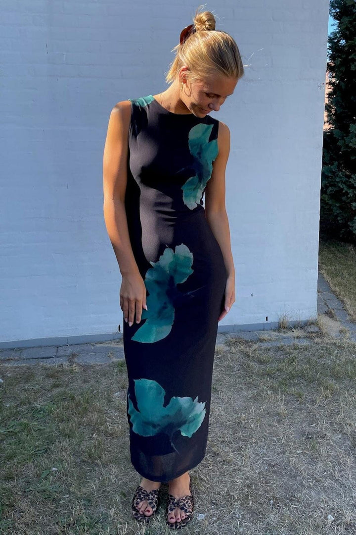 Sisters Point - Esme-Dr13 19366 - 815 - Green Flower Kjoler 