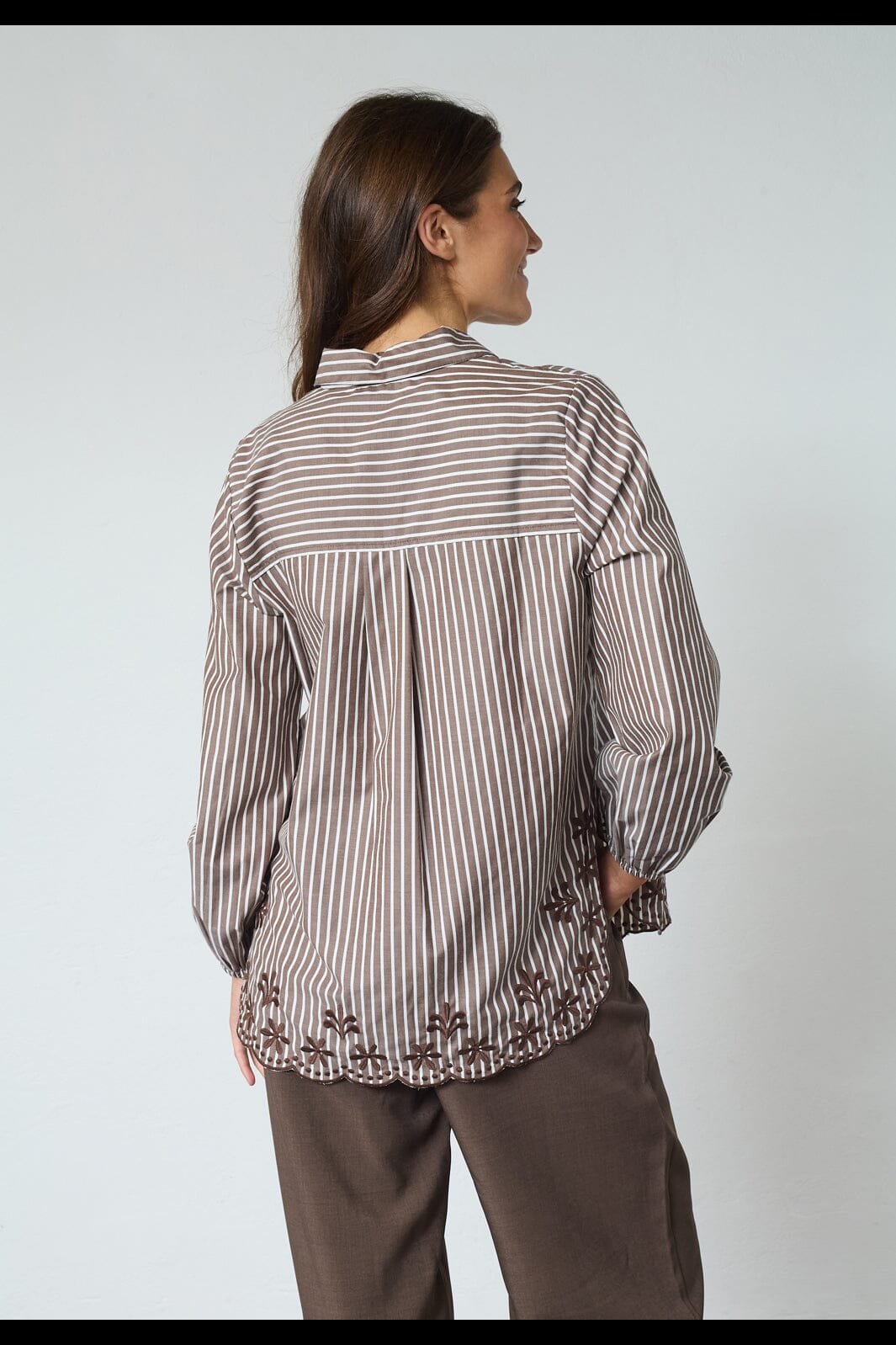 Sisters Point - Istea-Sh4 19446 - 831 - Brown / Cream Skjorter 