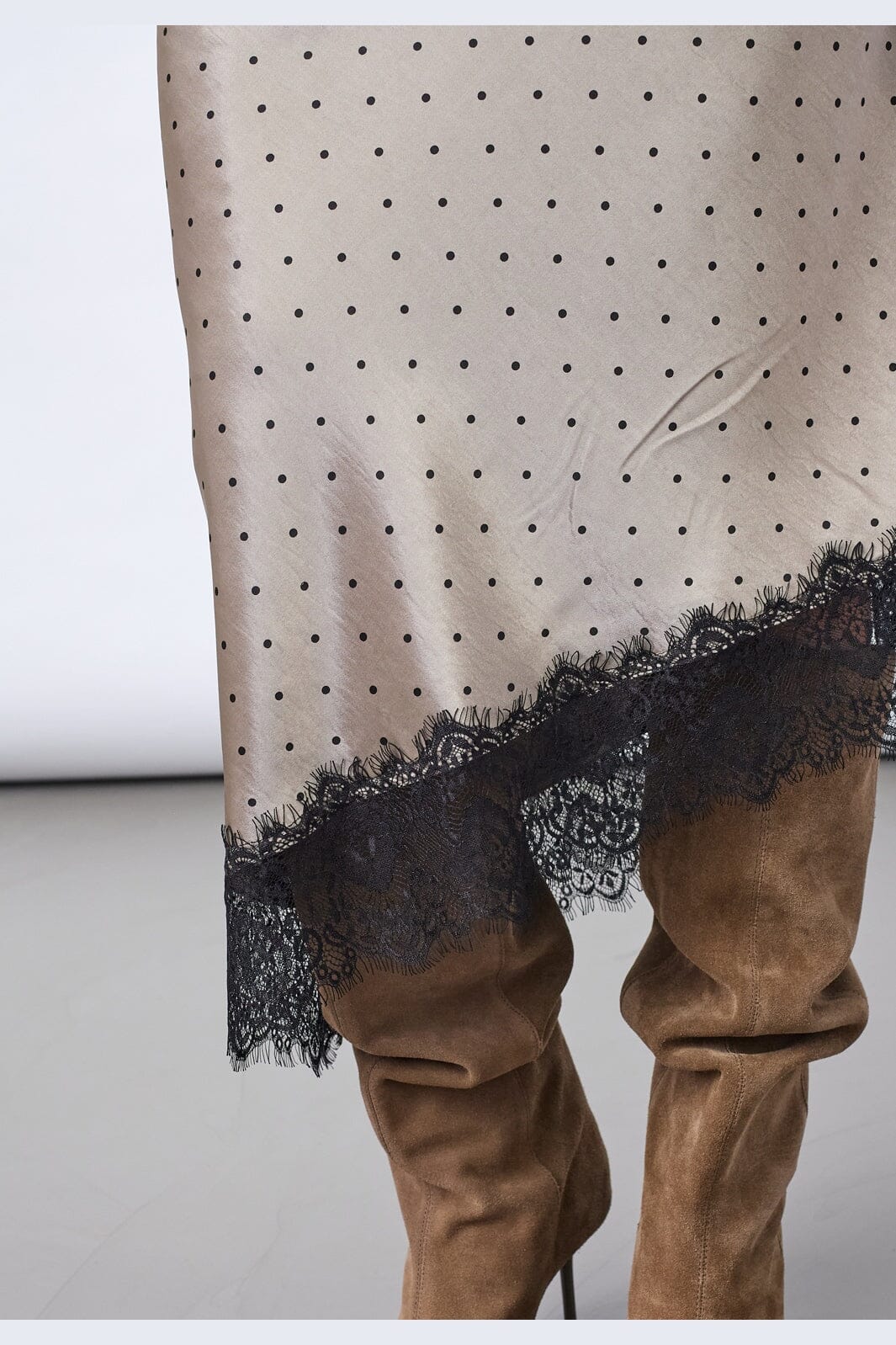 Sisters Point - Valerie-Sk 19800 - 802 - Earth Dot